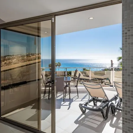 Selene Heated Indoor Pool コスタ・カルマ